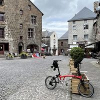 Besse-et-Saint-Anastaise Besse-et-Saint-Anastaise