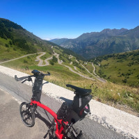 Luz Ardiden - a curvaceous beauty Luz Ardiden - a curvaceous beauty